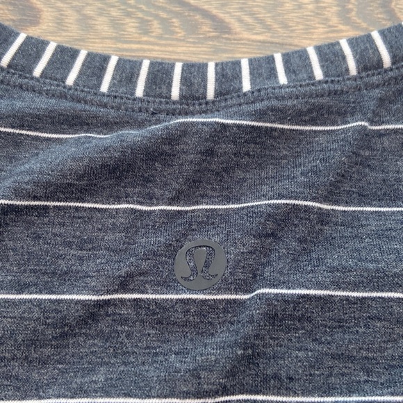 Lululemon Cates T-Shirt - Picture 8 of 8